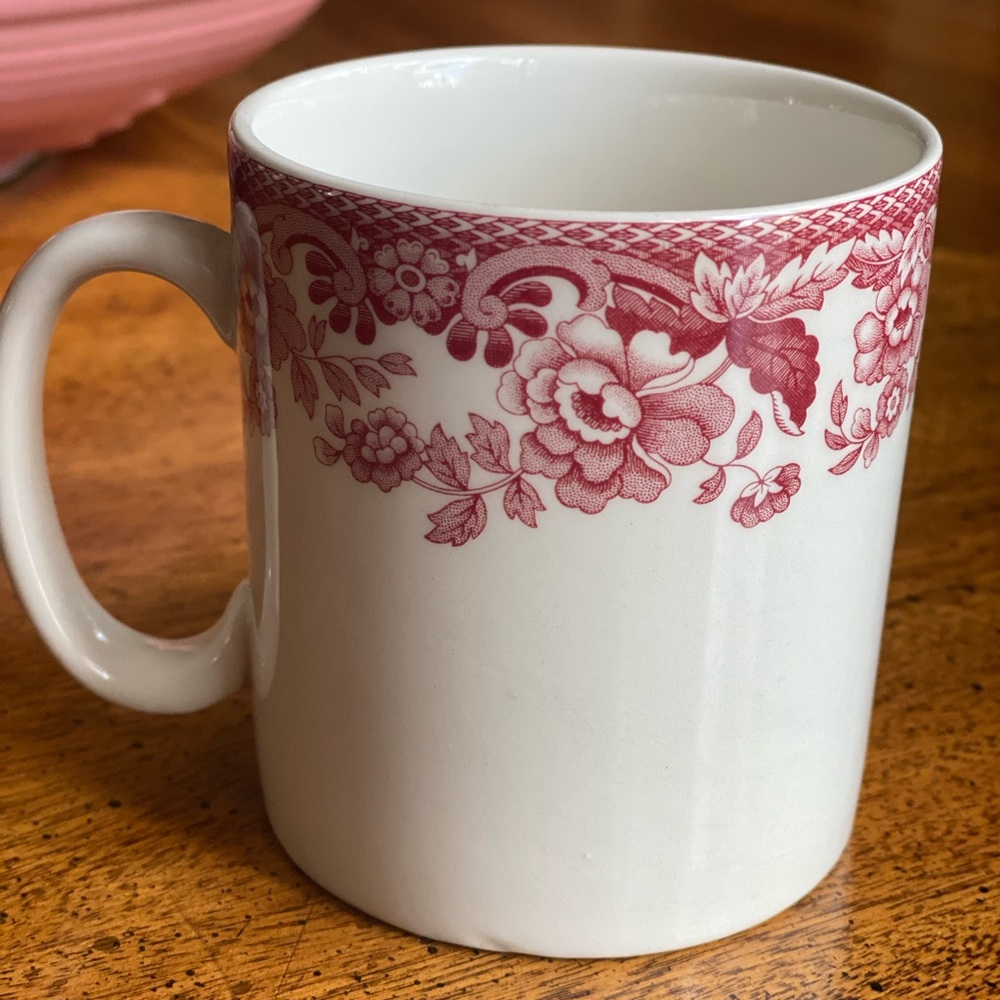 Spode Delamere Cranberry 3 3/8” Mug